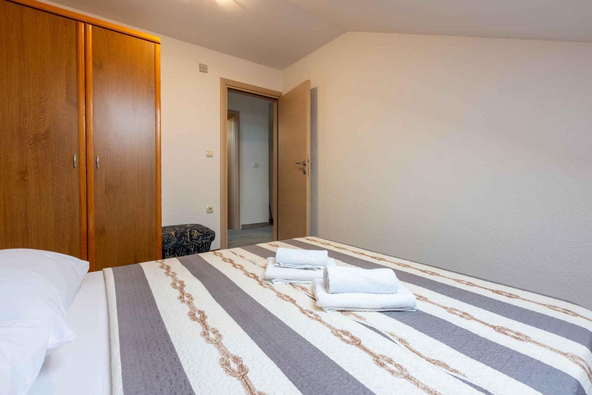 Apartment Crikvenica, Vinodol 8 Buitenkant foto