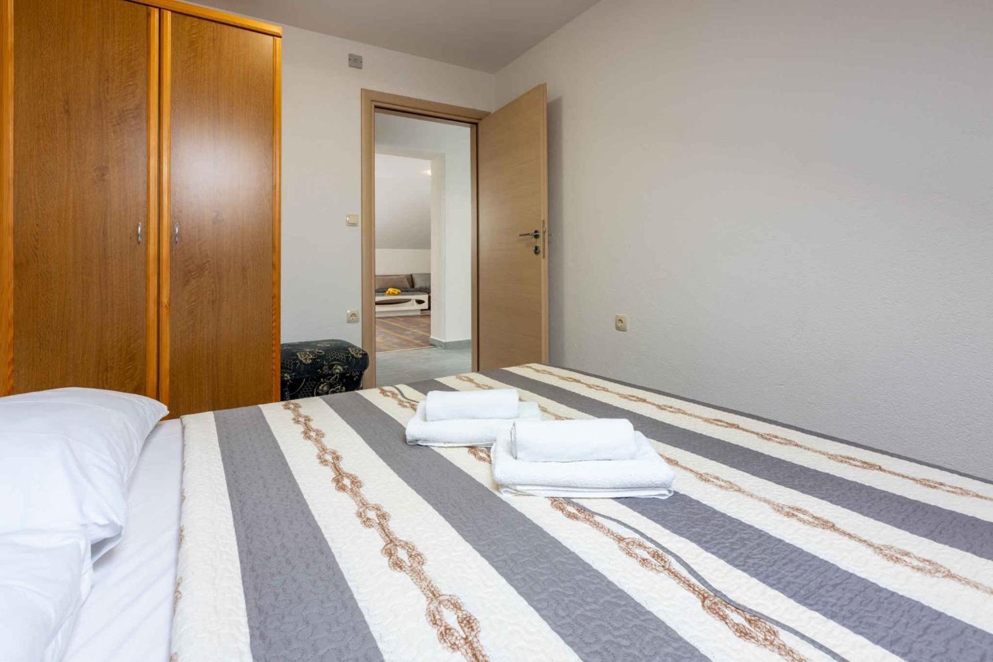 Apartment Crikvenica, Vinodol 8 Buitenkant foto